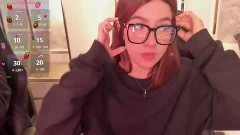 D  online show from October 8, 2:40 am