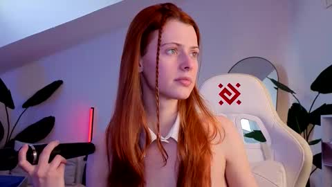 Your doll Lesli online show from November 24, 9:41 am