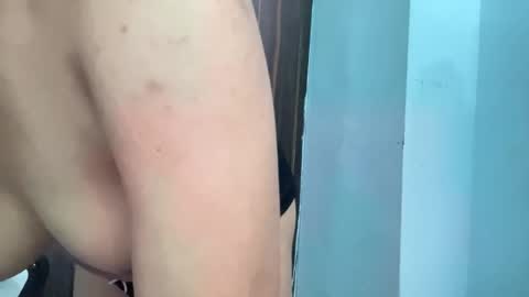 dollmeenu online show from March 17, 4:12 pm