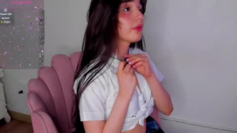 dolly_kitter online show from May 15, 11:51 am