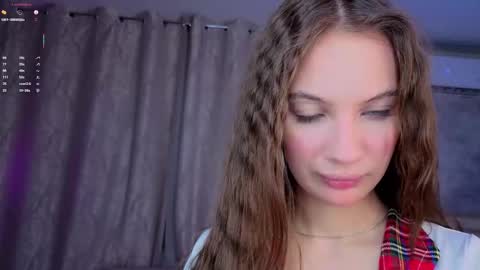 Emilia online show from December 4, 4:45 am