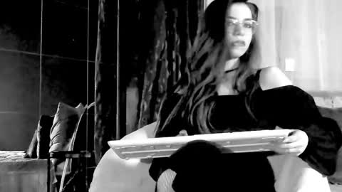 Dolores Sage online show from April 8, 8:56 pm