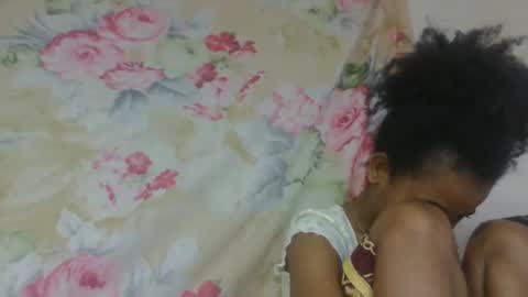 doloresslu online show from April 15, 6:11 pm