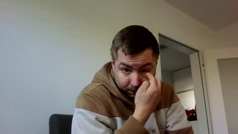 dombio_12 online show from February 16, 11:38 am