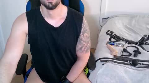 DominatedTitan online show from March 20, 9:03 am