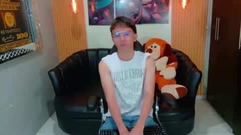 dominic_carminex online show from October 22, 9:49 pm