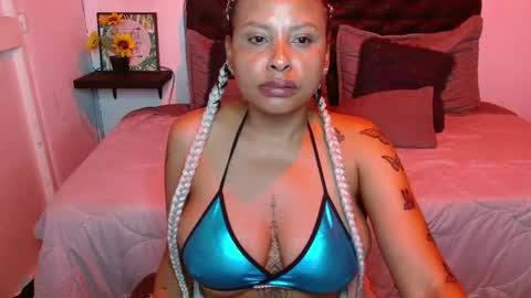  D O M I N K  online show from November 16, 11:29 pm