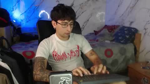 dominus_kane online show from February 6, 9:17 pm