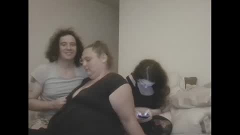 Snapshot of dommekitten1 chatting on October 9, 4:51 am Fun couple online show from October 9, 4:51 am