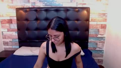 Snapshot of dona_and_carl2 chatting on December 12, 5:10 am DONA Y CARL online show from December 12, 5:10 am