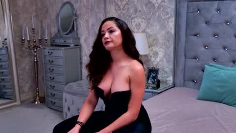 Donna online show from January 14, 7:44 pm