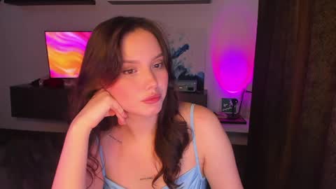 Dora Charmer online show from May 28, 12:58 pm