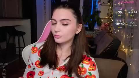 Alice online show from October 30, 6:19 pm