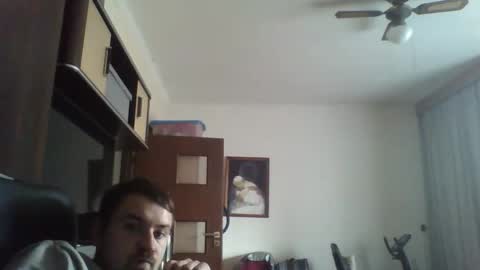 Snapshot of dorian0903 chatting on October 21, 9:25 am dorian0903 online show from October 21, 9:25 am