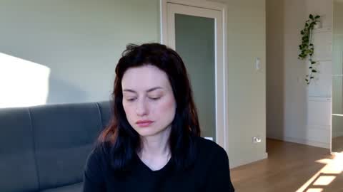 dormineaa online show from July 17, 4:47 am
