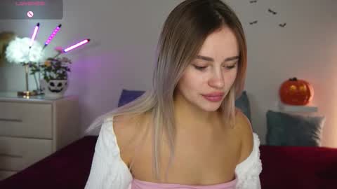 Amy online show from October 30, 10:05 am