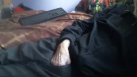 Snapshot of dorsetbiker714 chatting on September 28, 5:00 pm Hello welcome to Slutsville I am the Naked Chef really but you may call me Peter online show from September 28, 5:00 pm