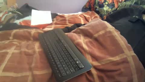 Snapshot of dorsetbiker714 chatting on October 1, 11:53 am Hello welcome to Slutsville I am the Naked Chef really but you may call me Peter online show from October 1, 11:53 am