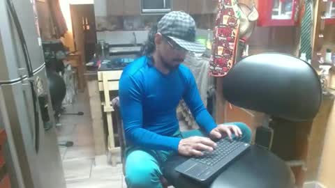 Dr  Simon online show from January 21, 6:45 pm