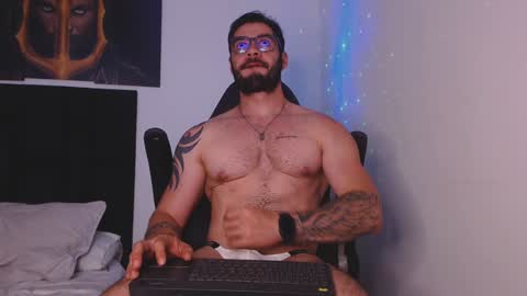 drake_cole11 online show from December 23, 10:12 pm