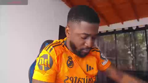 ---Drake--- online show from February 23, 5:15 pm