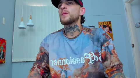 Snapshot of drako_lamar chatting on February 19, 6:32 pm Drako online show from February 19, 6:32 pm