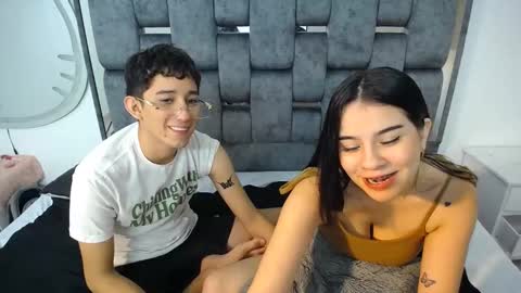 Snapshot of dravith_and_valery chatting on February 18, 3:10 am -- nicolle and jhon -- online show from February 18, 3:10 am