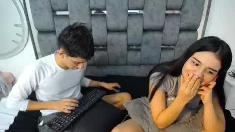 Snapshot of dravith_and_valery chatting on February 8, 3:41 am -- nicolle and jhon -- online show from February 8, 3:41 am