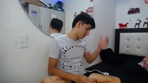 -- nicolle and jhon -- online show from December 18, 10:10 am