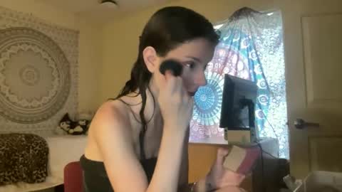 ur dream girl online show from April 24, 6:32 pm