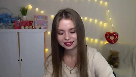 Snapshot of dream_mari chatting on September 24, 7:15 am Mari online show from September 24, 7:15 am