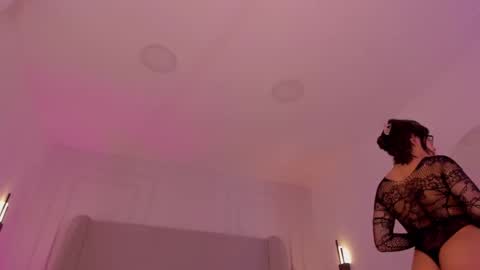 Snapshot of dream_nena chatting on September 20, 3:53 am N E N A online show from September 20, 3:53 am