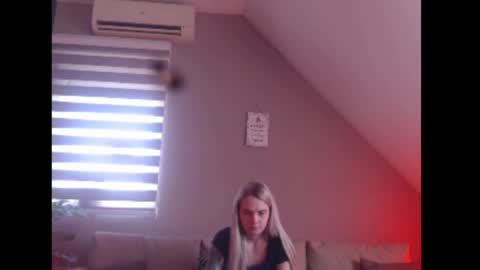 A girl online show from March 18, 8:20 am