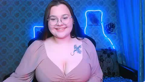 dreamforyoue2 online show from March 15, 8:12 pm