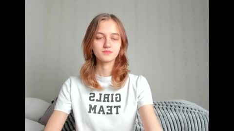 dreamy_pollyyy online show from November 9, 6:43 pm