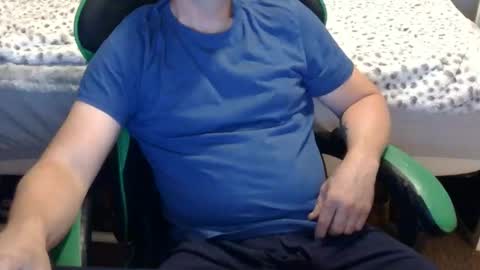 luvslutz online show from June 10, 2:55 am
