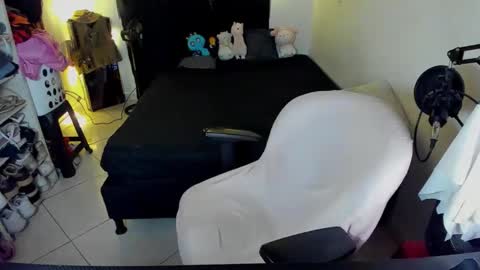 dres4u online show from February 2, 6:54 am