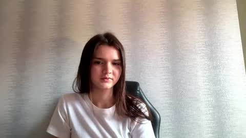 Anna online show from July 2, 1:38 pm