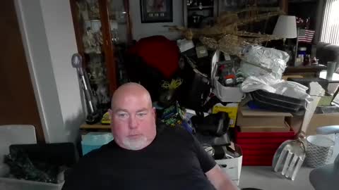 Snapshot of drthomaswayne chatting on December 5, 10:28 pm drthomaswayne online show from December 5, 10:28 pm