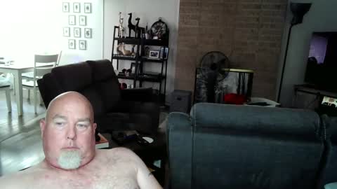 Snapshot of drthomaswayne chatting on September 9, 8:09 pm drthomaswayne online show from September 9, 8:09 pm