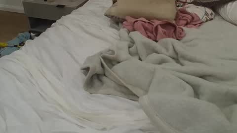 Dude online show from November 17, 9:34 am