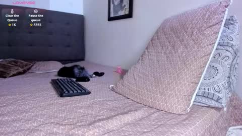 Dulce Maria online show from March 19, 12:49 am