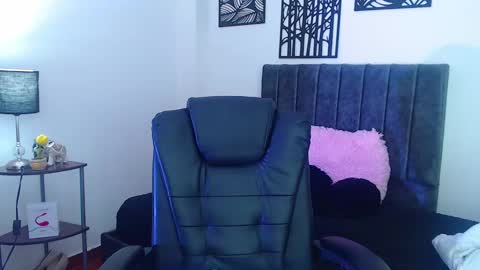 Charlotte online show from March 1, 9:51 am