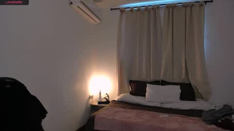 Snapshot of dulce_brithany chatting on September 11, 9:27 pm dulce brithany online show from September 11, 9:27 pm