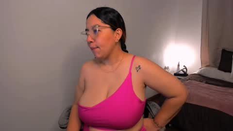 Snapshot of dulce_brithany chatting on September 24, 12:12 pm dulce brithany online show from September 24, 12:12 pm