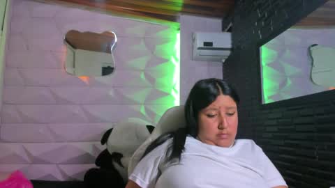 Dulcinea online show from October 12, 8:43 pm