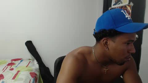 DuragPapi online show from February 18, 11:52 pm