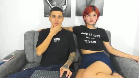Nicolle y Julian online show from May 23, 4:30 am