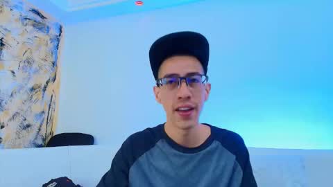 Dustin Dollin online show from March 24, 6:14 pm