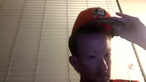 Dustinthesweettalker online show from May 11, 5:03 am